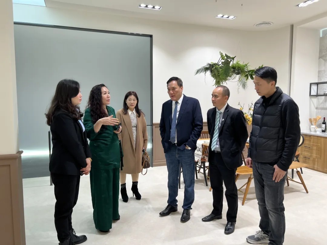 1735537879258825.jpg 5.jpg