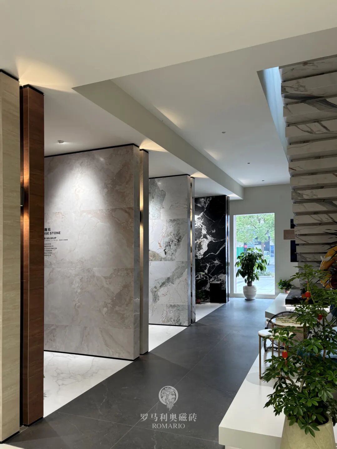 1758530189655169.jpg 4.jpg